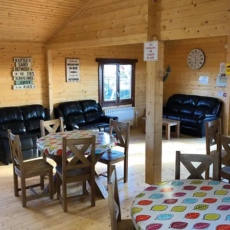 Ardmore Glamping Pods Lodge